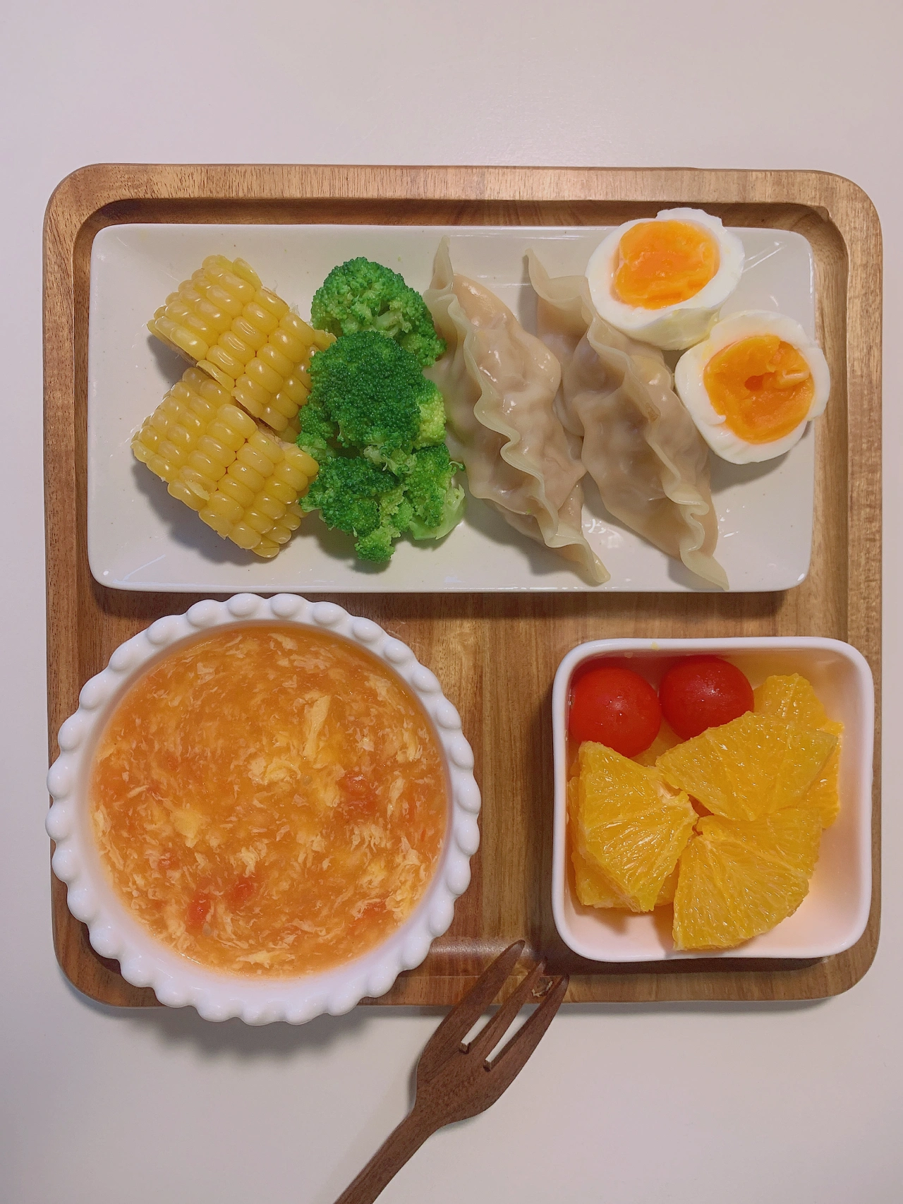 早餐美食面包水果牛奶煎蛋水煮蛋(小学生的营养早餐2021.9.16 )-喵神素材库